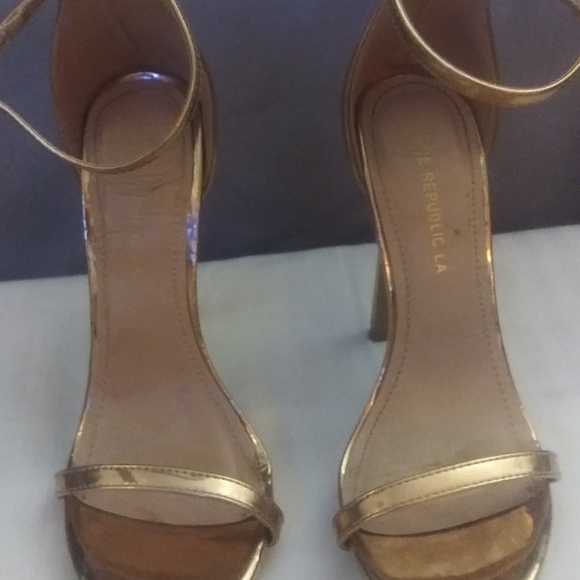 Heels - Picture 1 of 7